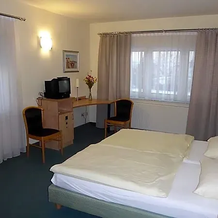 Ring Park Aparthotel 3*